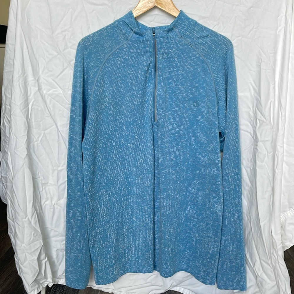 Lululemon light weight pullover
